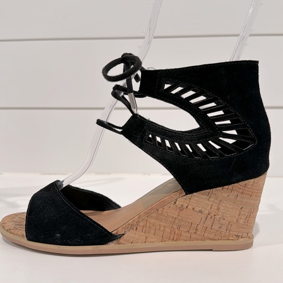 Dolce Vita wedge sandals. Size 6. Excellent condition! - Picture 4 of 8